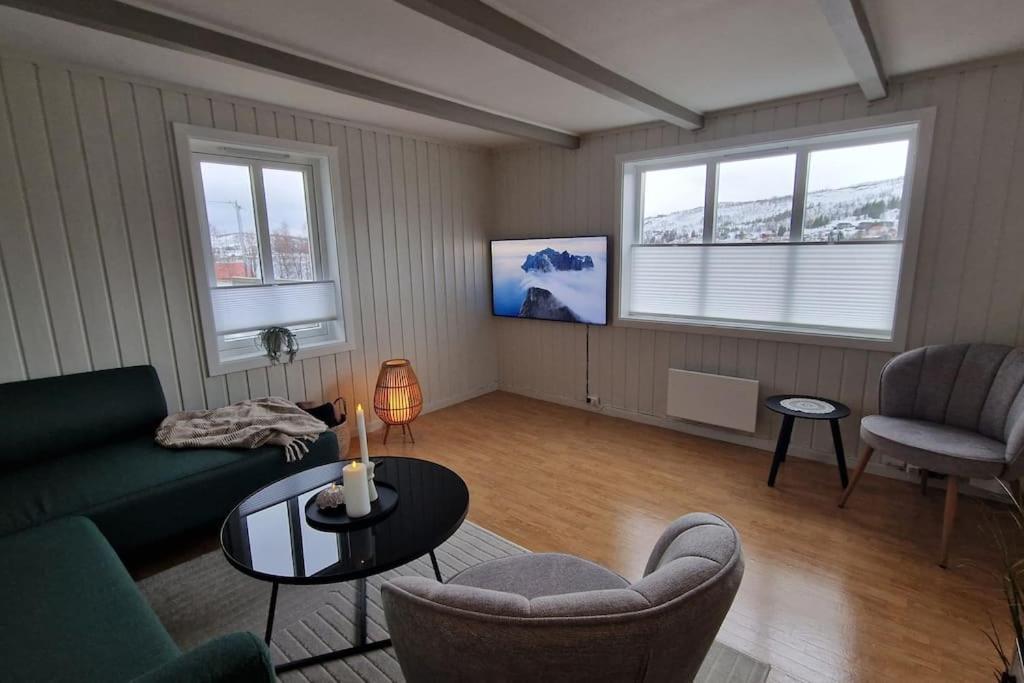 Enebolig I Feriehus